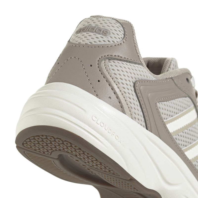 JI2850_8_FOOTWEAR_Photography_Detail-View-1_white