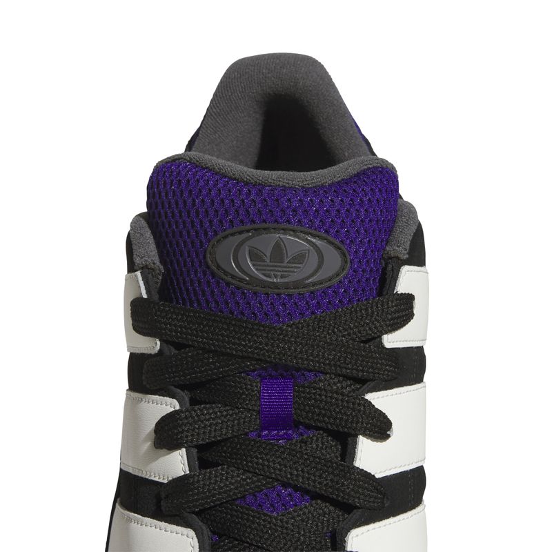 JI3278_8_FOOTWEAR_Photography_Detail View 1_white