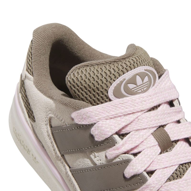 JS0788_8_FOOTWEAR_Photography_Detail View 1_white