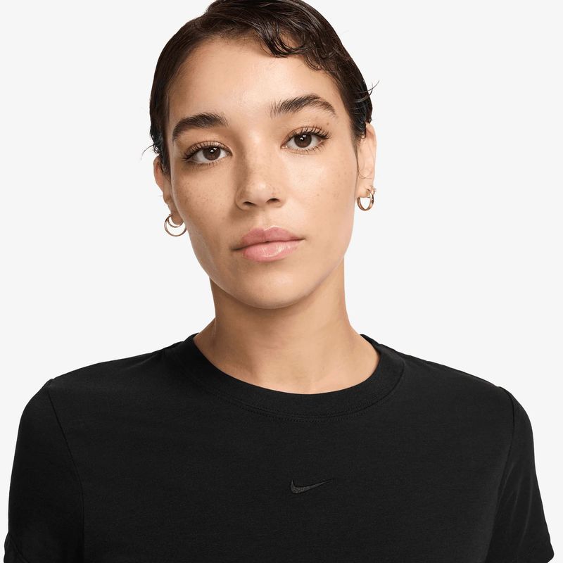 hf9538_010_nike_t_shirt_sportswear_chill_knit_p_dama_2