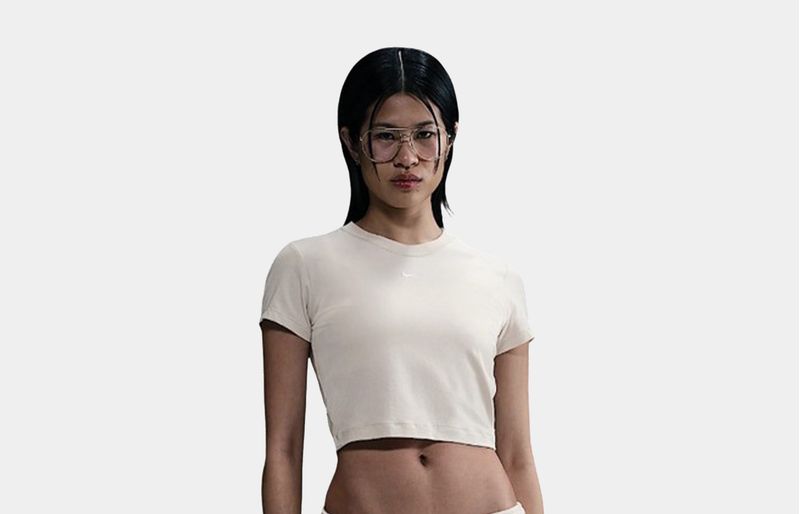 hf9538_104_nike_t_shirt_sportswear_chill_knit_p_dama_1