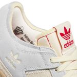 JI0488_8_FOOTWEAR_Photography_Detail View 1_white