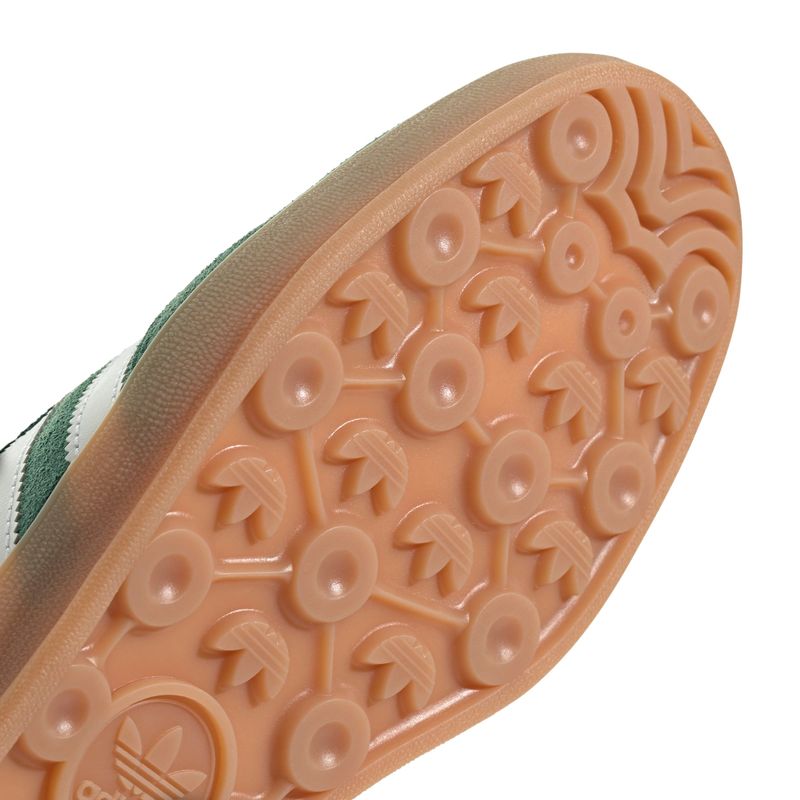 JI2062_9_FOOTWEAR_Photography_Detail View 2_white