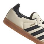ID0478_9_FOOTWEAR_Photography_Detail View 2_white