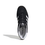 JI2060_3_FOOTWEAR_Photography_Top Portrait View_white