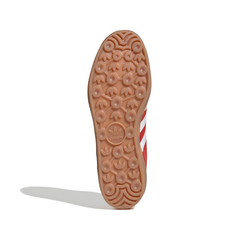 JI2063_4_FOOTWEAR_Photography_Bottom View_white