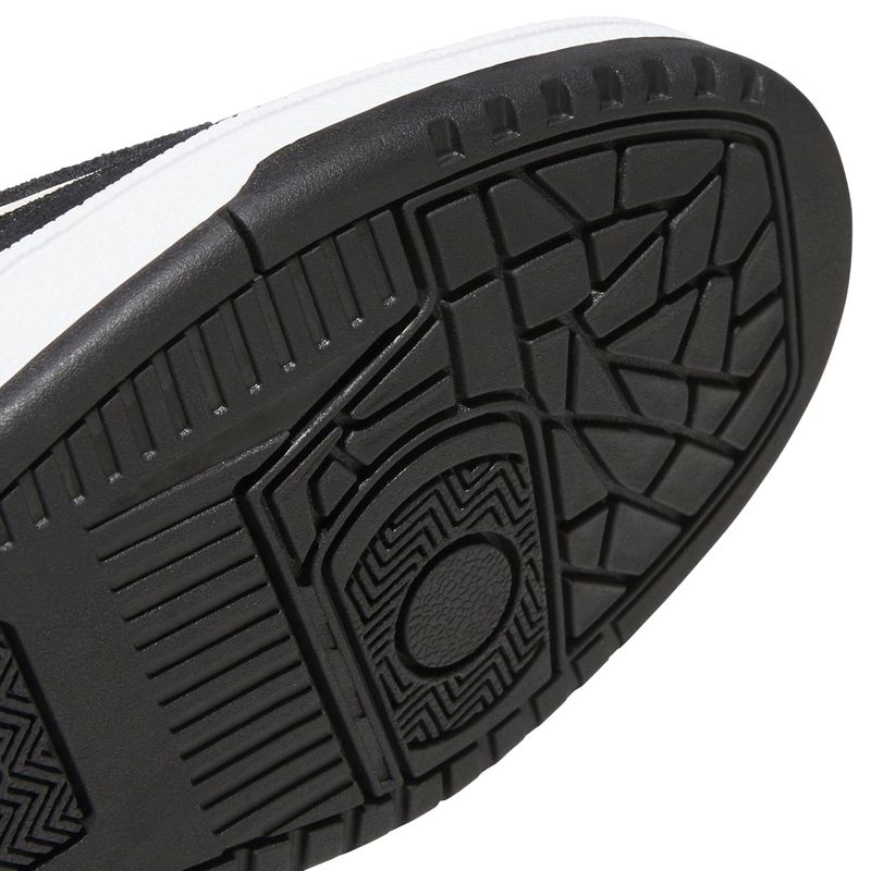 JP5255_9_FOOTWEAR_Photography_Detail View 2_white