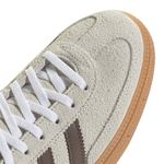 JQ8903_8_FOOTWEAR_Photography_Detail View 1_white