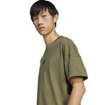 JI6398_6_APPAREL_On Model_Detail View 1_white