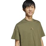 JI6398_7_APPAREL_On Model_Detail View 2_white