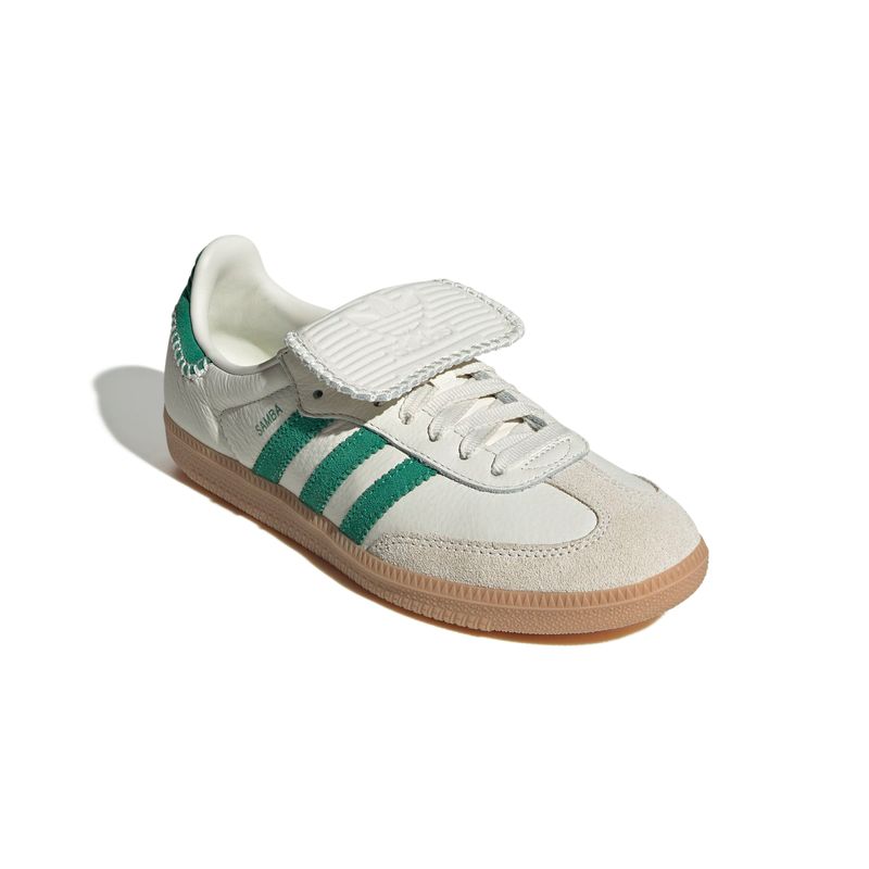 JP6714_6_FOOTWEAR_Photography_Front Lateral Top View_white