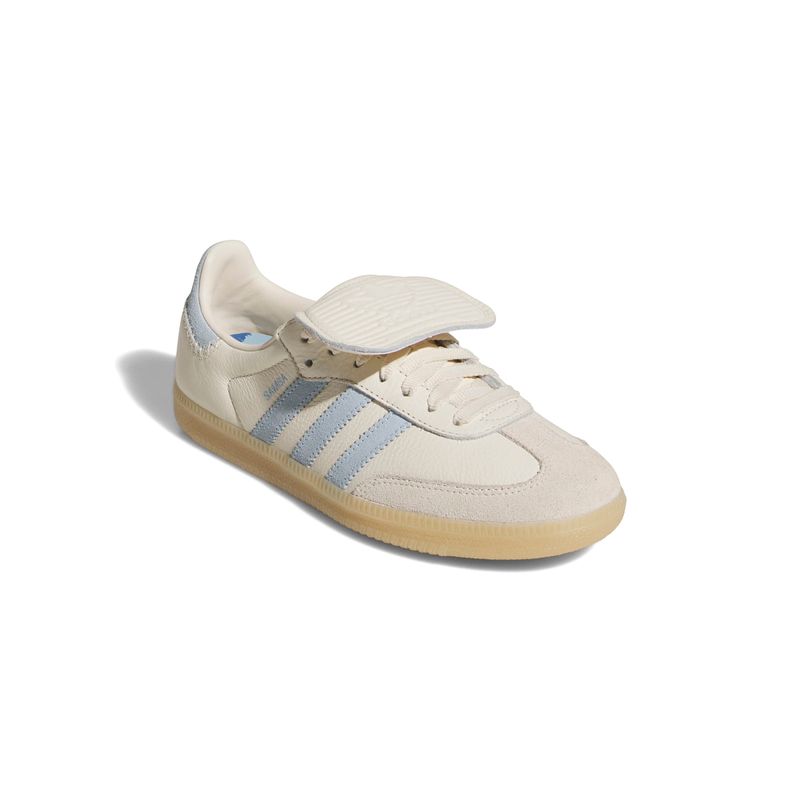 JP6807_6_FOOTWEAR_Photography_Front Lateral Top View_white