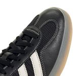 JQ7084_8_FOOTWEAR_Photography_Detail View 1_white