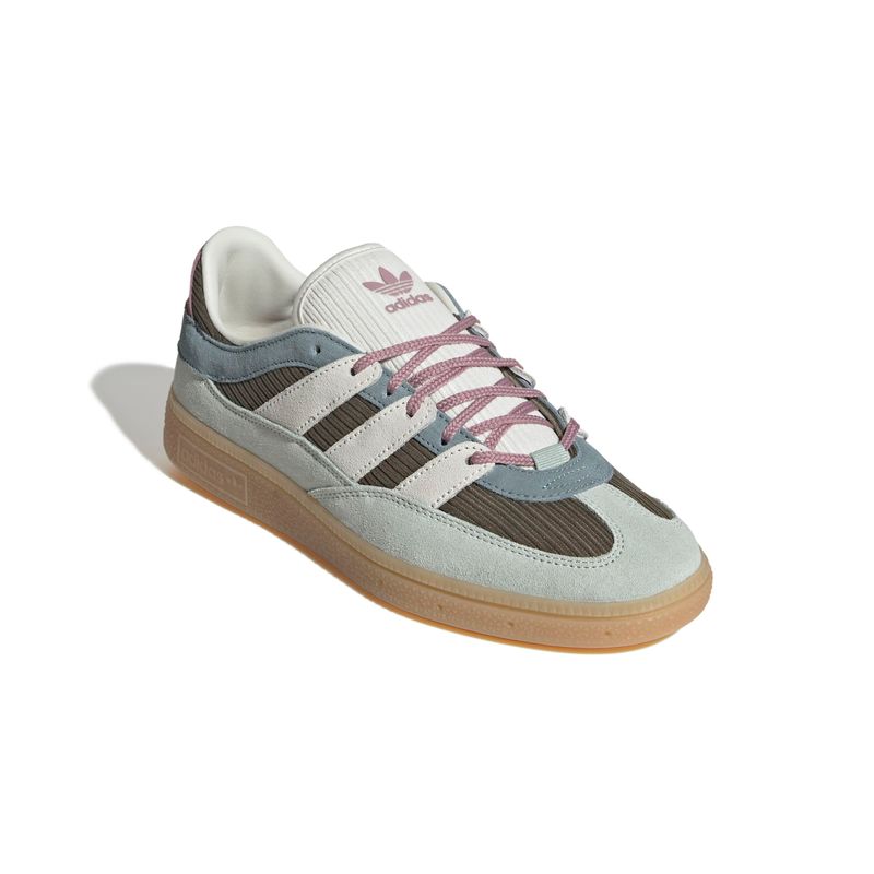 JQ7094_6_FOOTWEAR_Photography_Front Lateral Top View_white