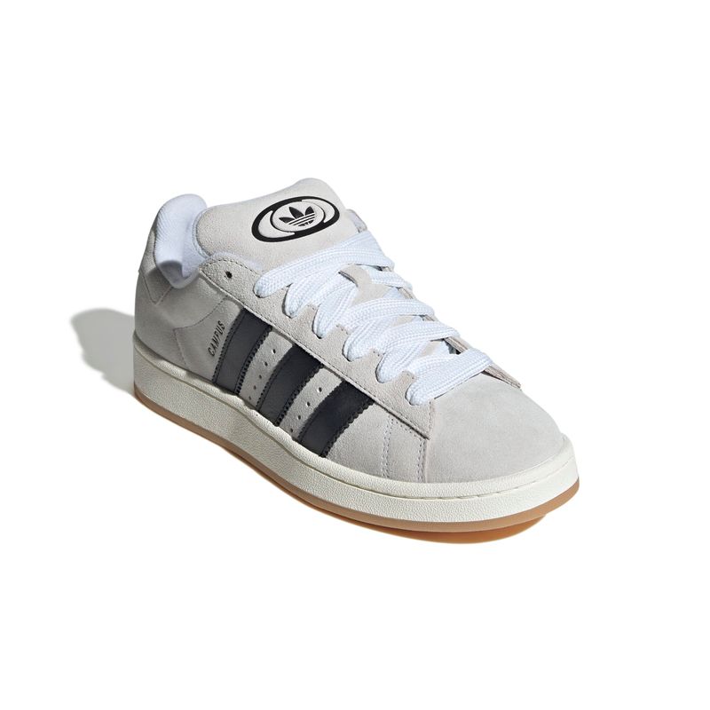 JR1646_6_FOOTWEAR_Photography_Front Lateral Top View_white