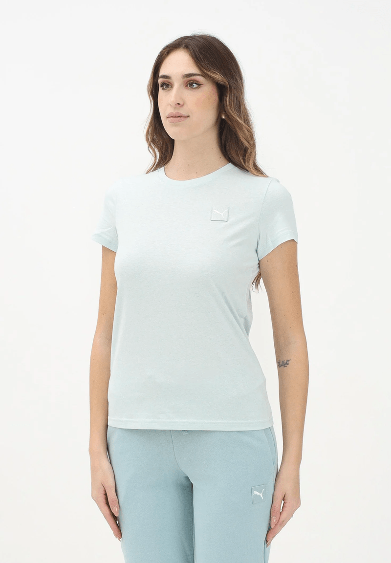 685016_50_puma_t_shirt_essentials_elevated_tee_p_dama_2