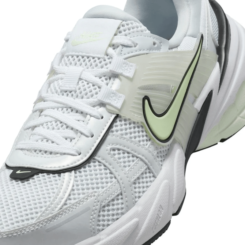 fd0736_109_nike_calzado_wmns_v2k_run_p_dama_3