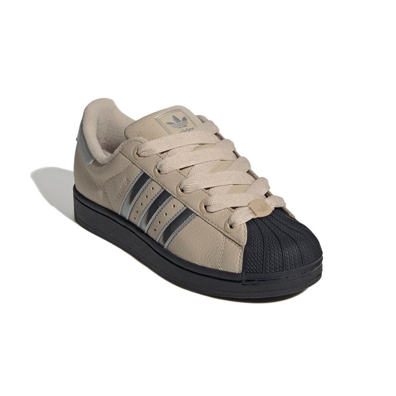 JR4234_6_FOOTWEAR_Photography_Front Lateral Top View_white