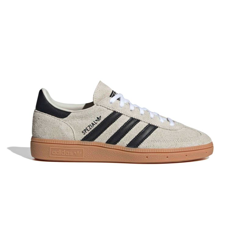 IF6562_1_FOOTWEAR_Photography_Side Lateral Center View_white