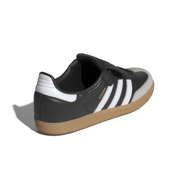 IG2010_7_FOOTWEAR_Photography_Back Lateral Top View_white